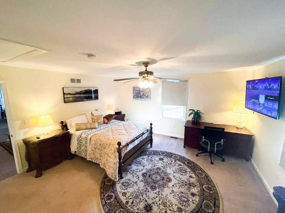 Entire Private 2 Bedrooms House, Nice Neighborhood Arnold エクステリア 写真